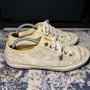 Coach Signature Dee White & Tan Lace-Up Sneakers Size 8